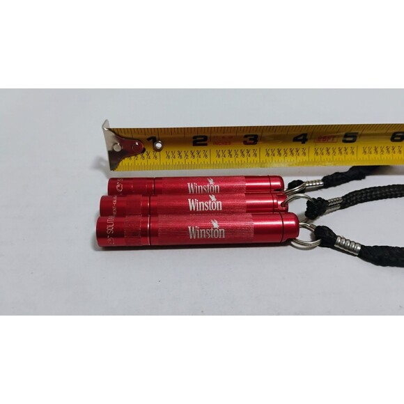 VINTAGE MAGLITE SOLITAIRE WINSTON MINI KEYCHAIN FLASHLIGHT LOT TESTED WORKING - Picture 3 of 8